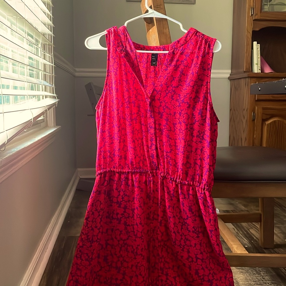 Women’s Gap floral sleeveless dress, size large (tall).